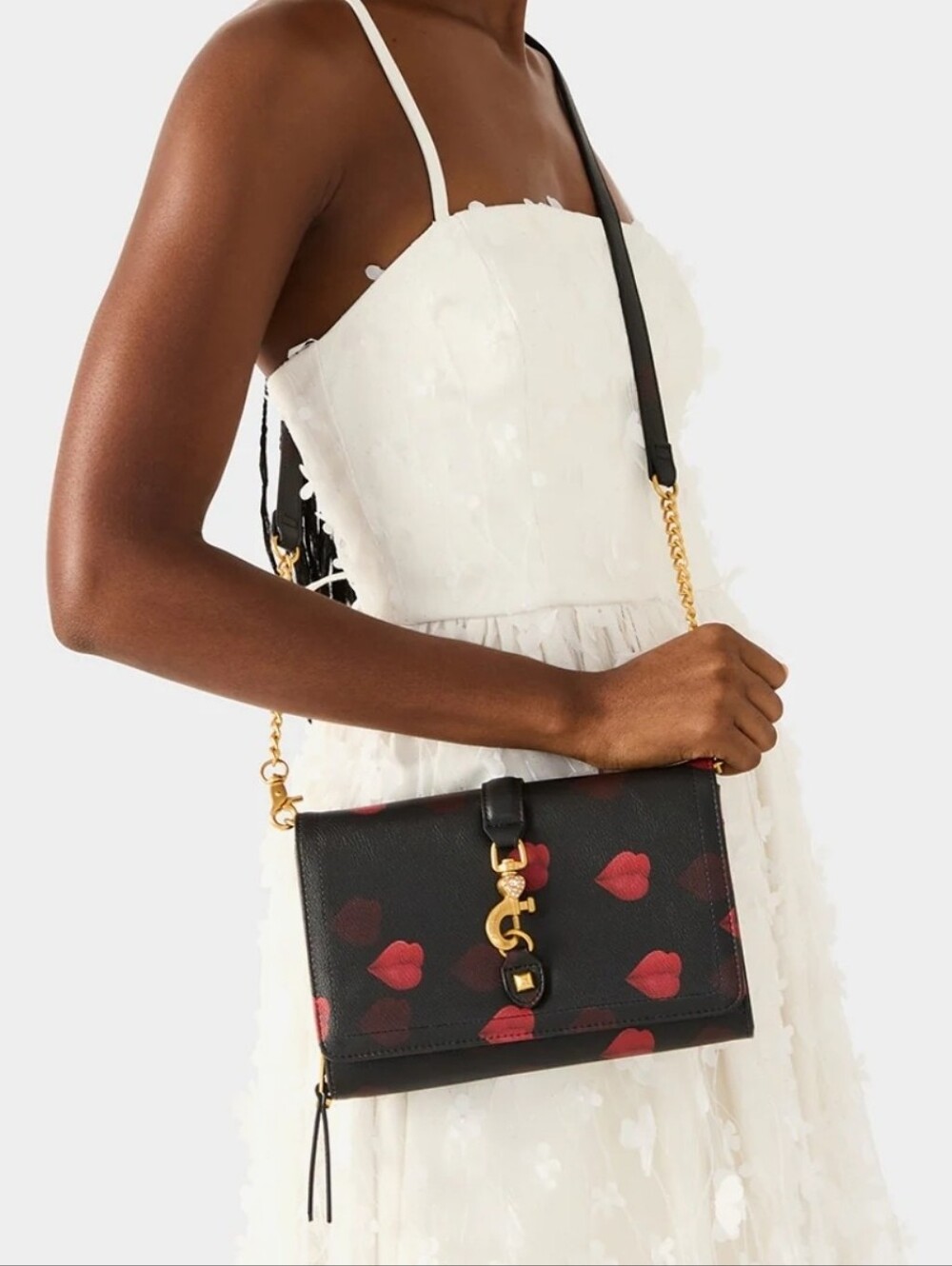 Betsey Johnson Kisses Wallet On Chain NWT Whimsigoth Goth Dark Romantic Retro